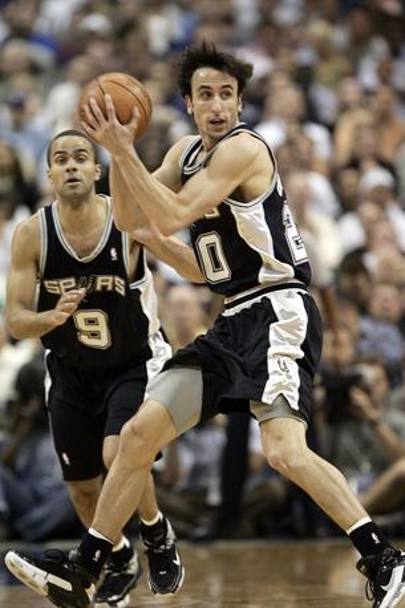 Nel 2002, Ginobili sbarca in NBA ai San Antonio Spurs. AP